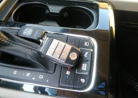 2016 Kia Sedona Sx from USA, damaged, VIN KNDMC5C17G6108391